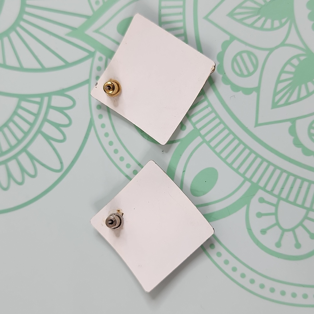 5/$20 Bundle deal - Pierced Earrings - Picture 3 of 5